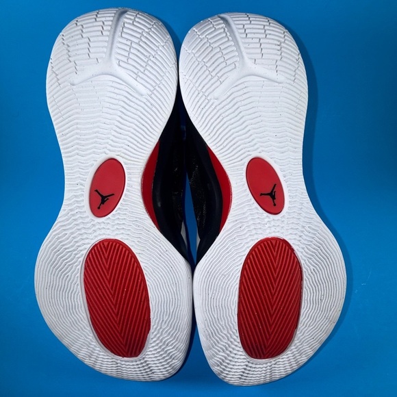 New Nike Jordan Zoom Separate. Black/ University Red-White Men\'s Size 10
